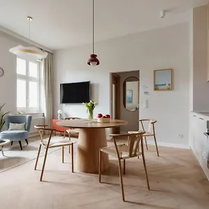  Apartment Sanhaus
